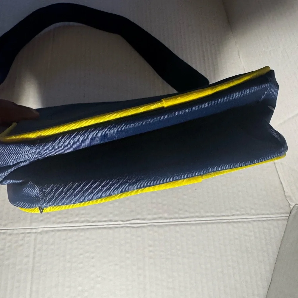 Nautica Unisex Navy and Yellow Messenger Bag